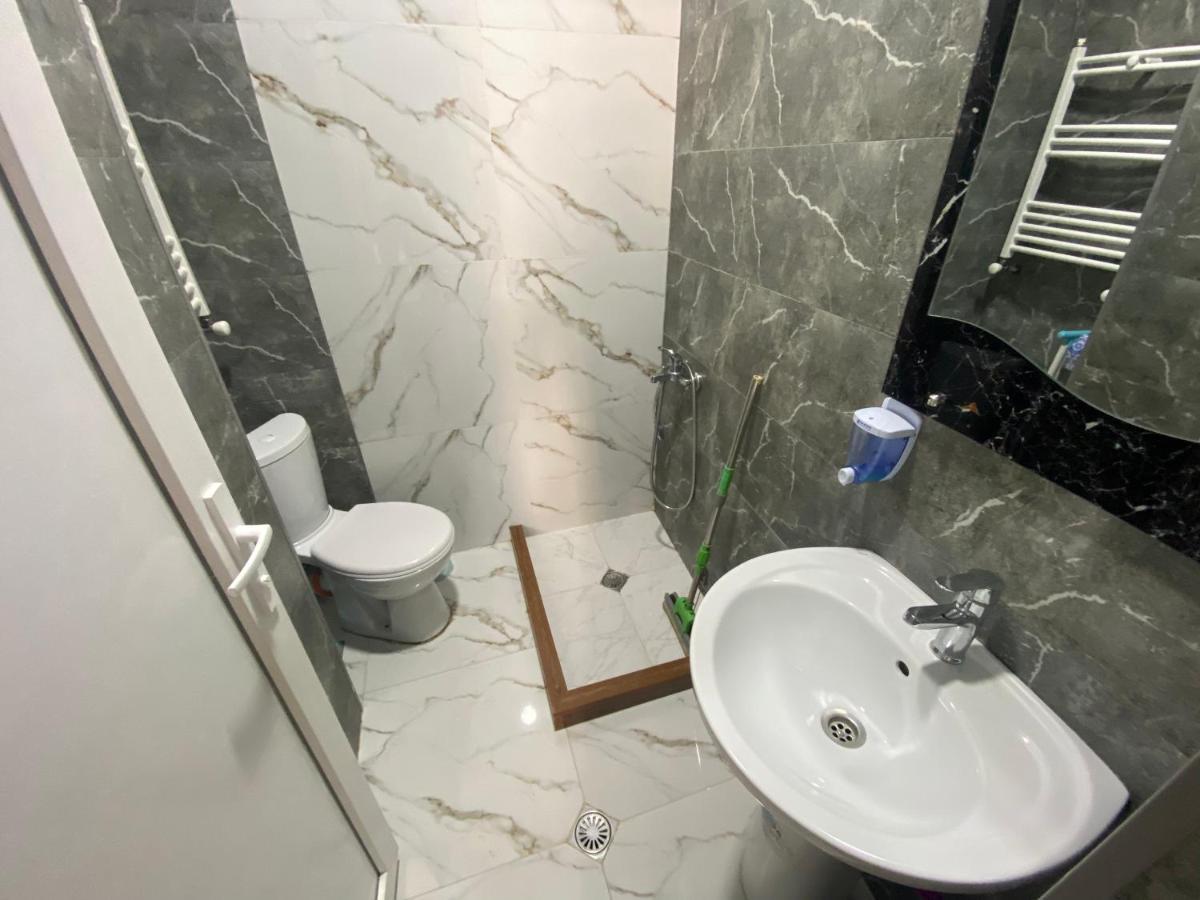 Apartment - Nino Batumi Esterno foto