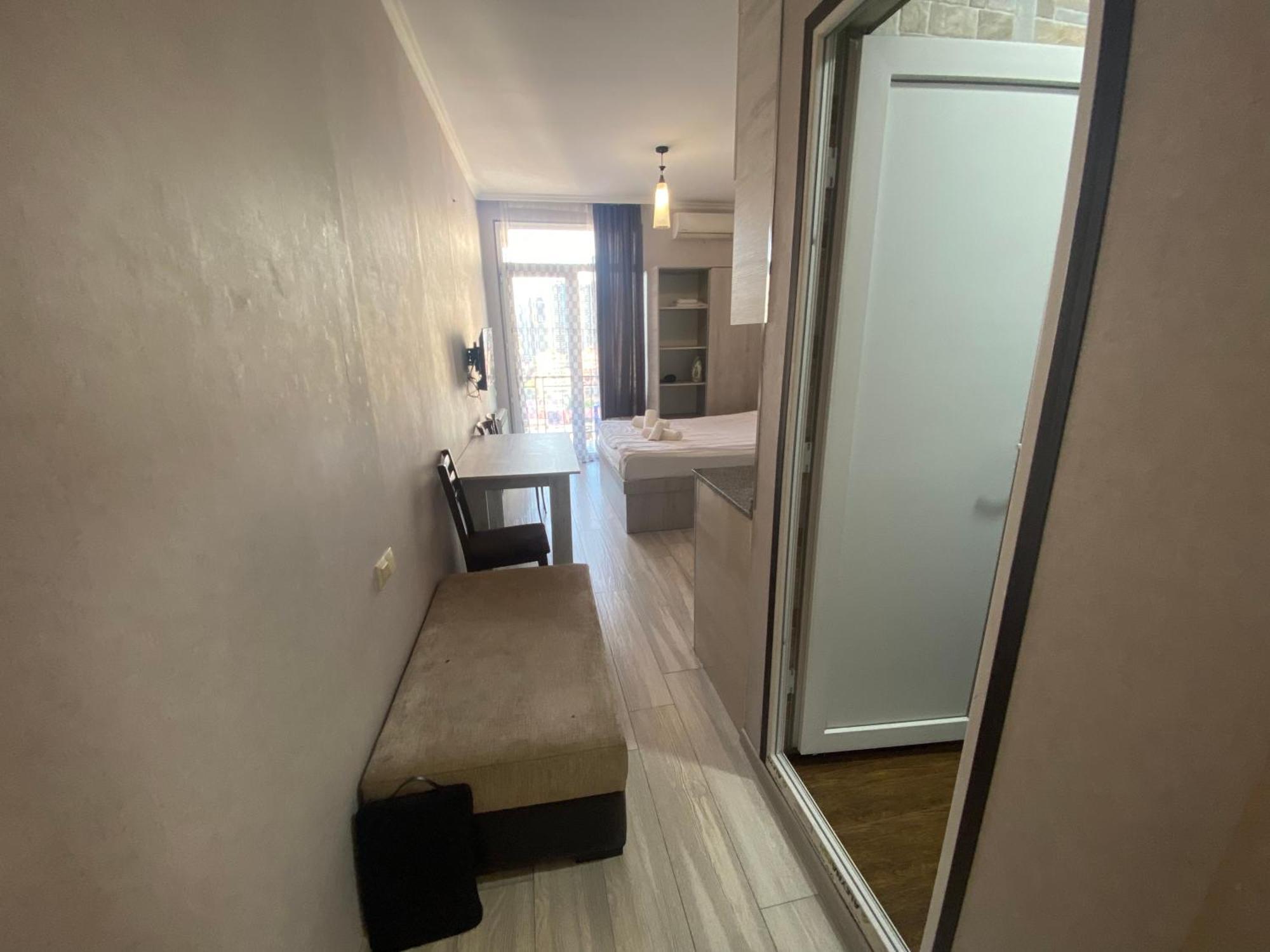 Apartment - Nino Batumi Esterno foto